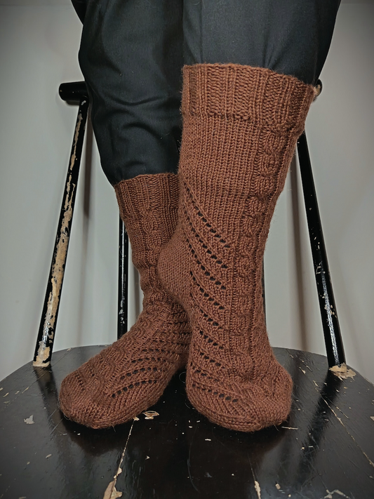 Virtaus-sukat, neuleohje