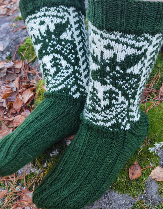 Hirvi-sukat, neuleohje