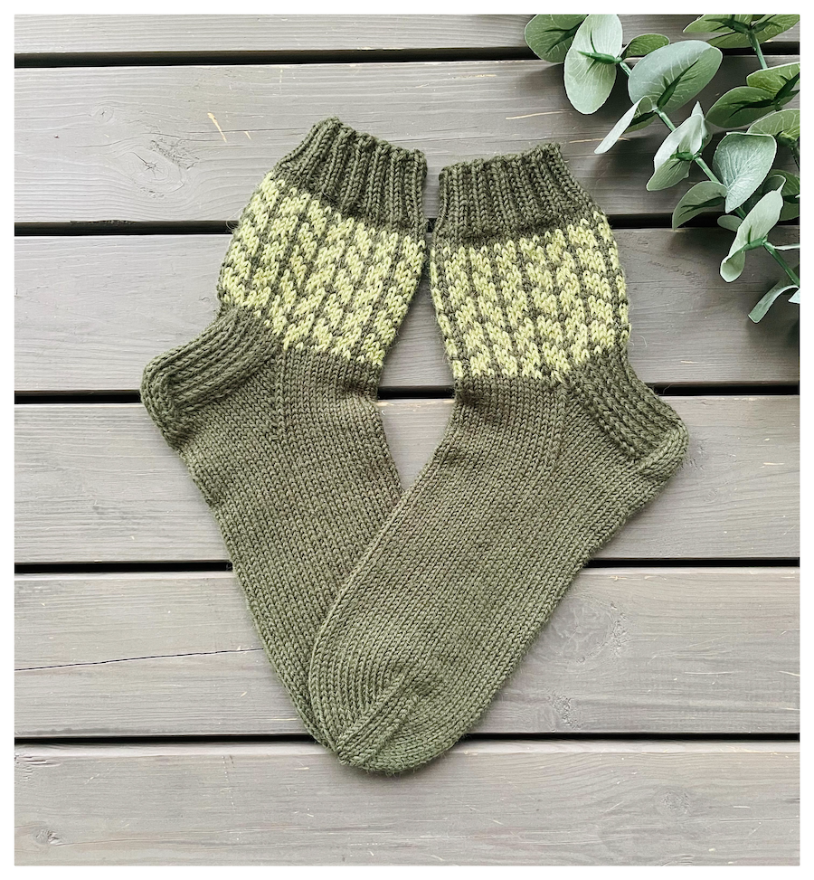 Jäljet-sukat, neuleohje