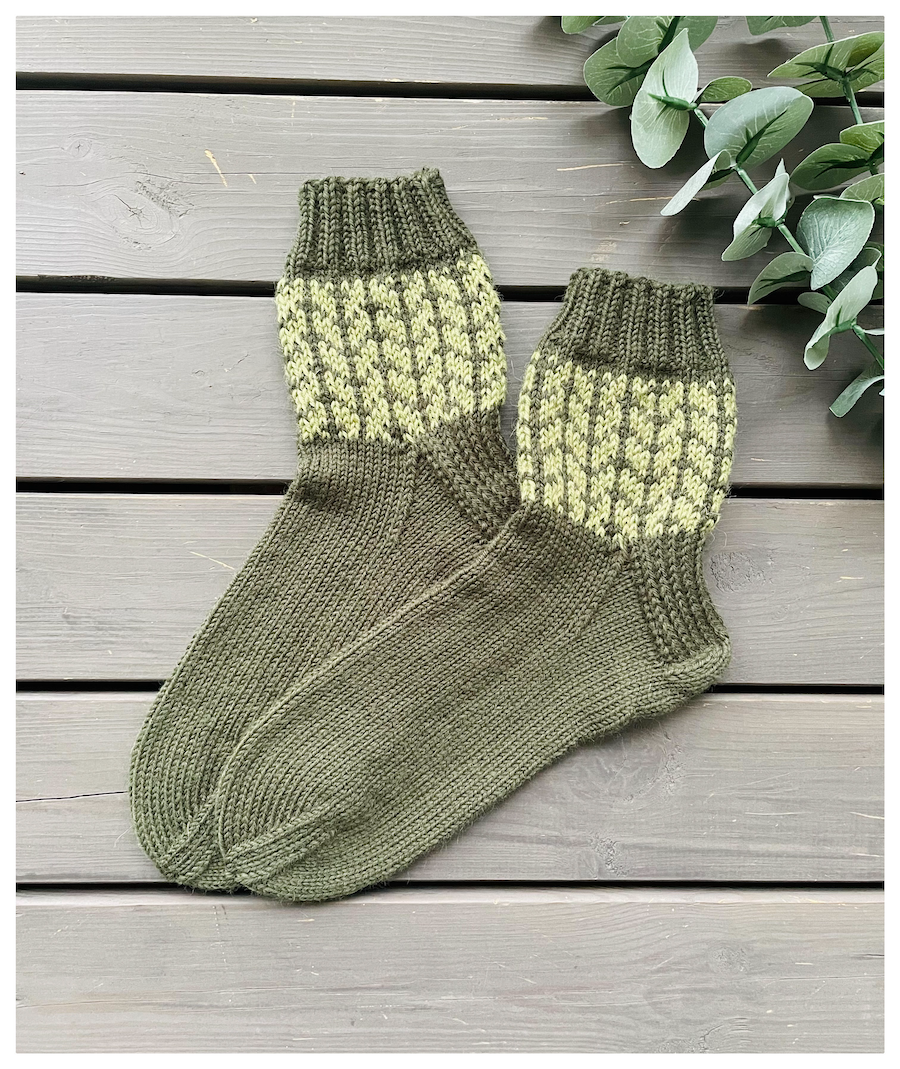 Jäljet-sukat, neuleohje