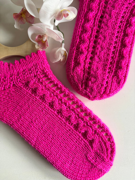 Kesäleimu-nilkkasukat, neuleohje