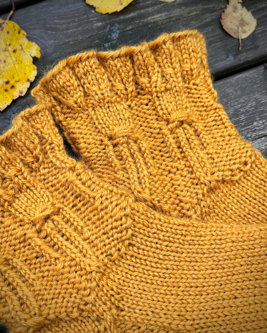 Lyhde-villasukat, neuleohje