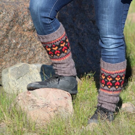 Maaruska-kaarrokeneule ja -säärystimet, neuleohje