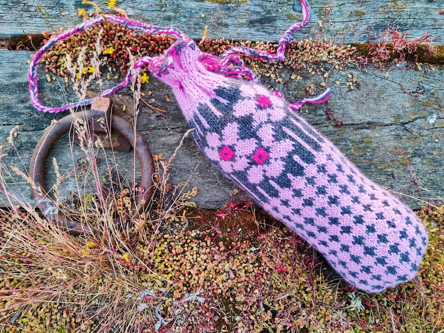 Midsummer-juomakassi, neuleohje