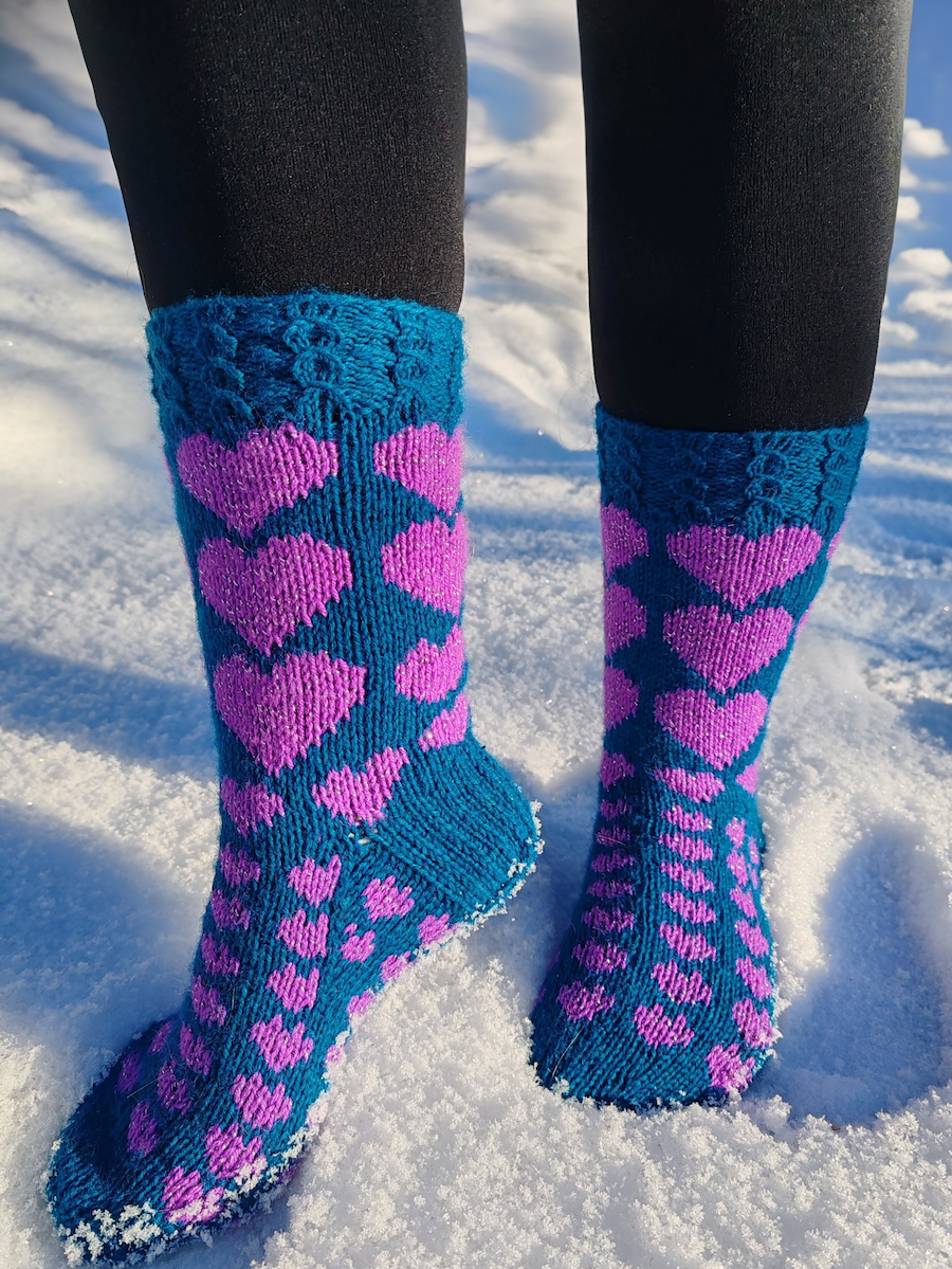 Moon Love-kirjoneulesukat, neuleohje