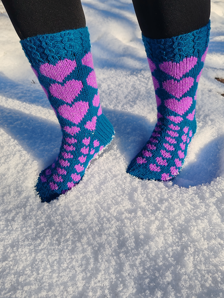 Moon Love-kirjoneulesukat, neuleohje