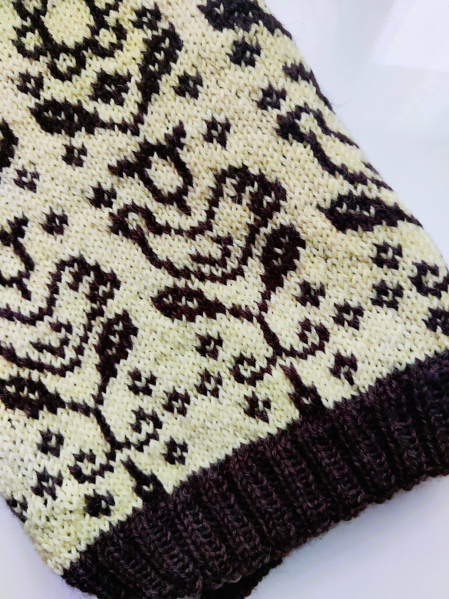 Sirkkunen-kaarrokeneule, neuleohje